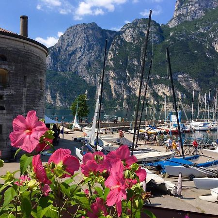 Le Peonie Apartment Riva del Garda Exterior photo