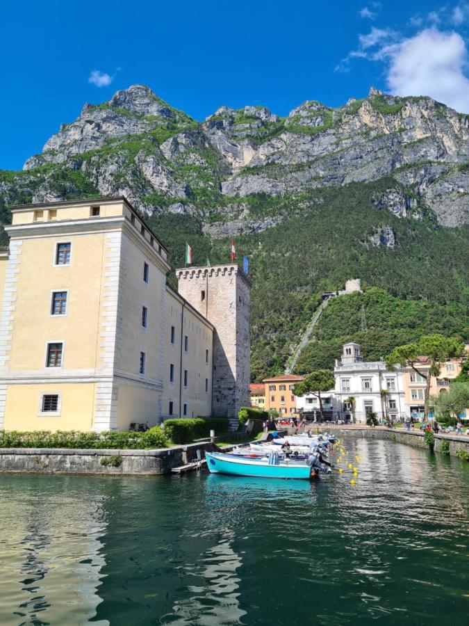 Le Peonie Apartment Riva del Garda Exterior photo