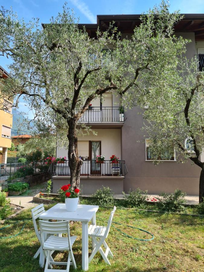 Le Peonie Apartment Riva del Garda Exterior photo